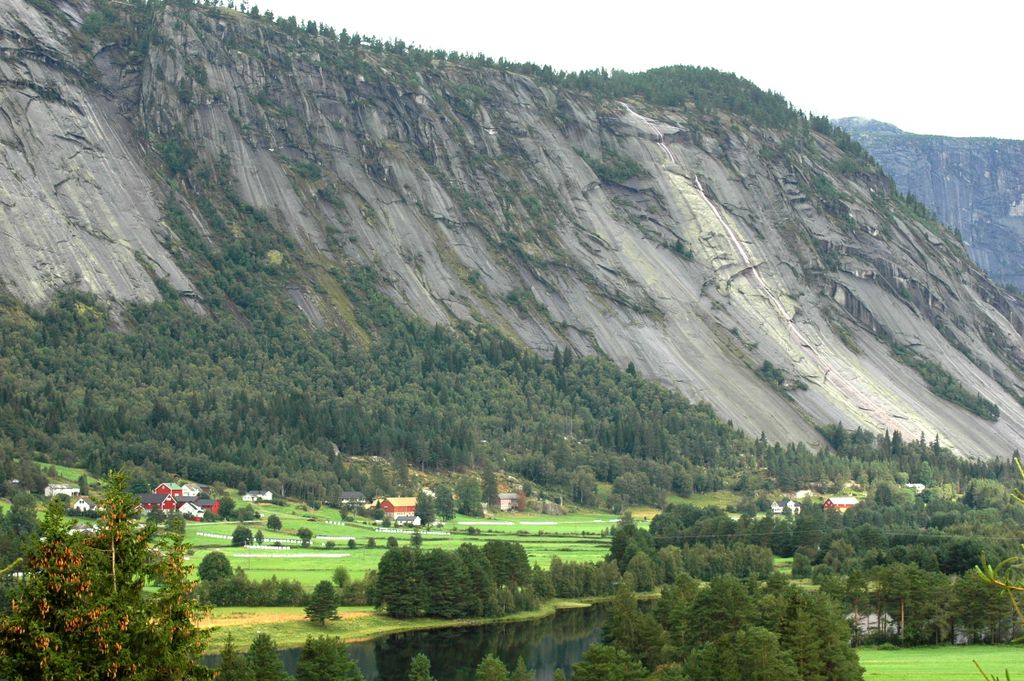 Entre Valle et Dalen
