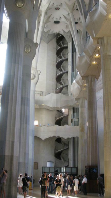 Intérieur de la Sagrada Familia