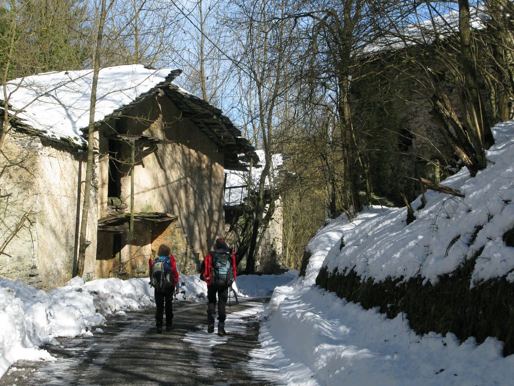 Arrivée au village de Rua del Prato