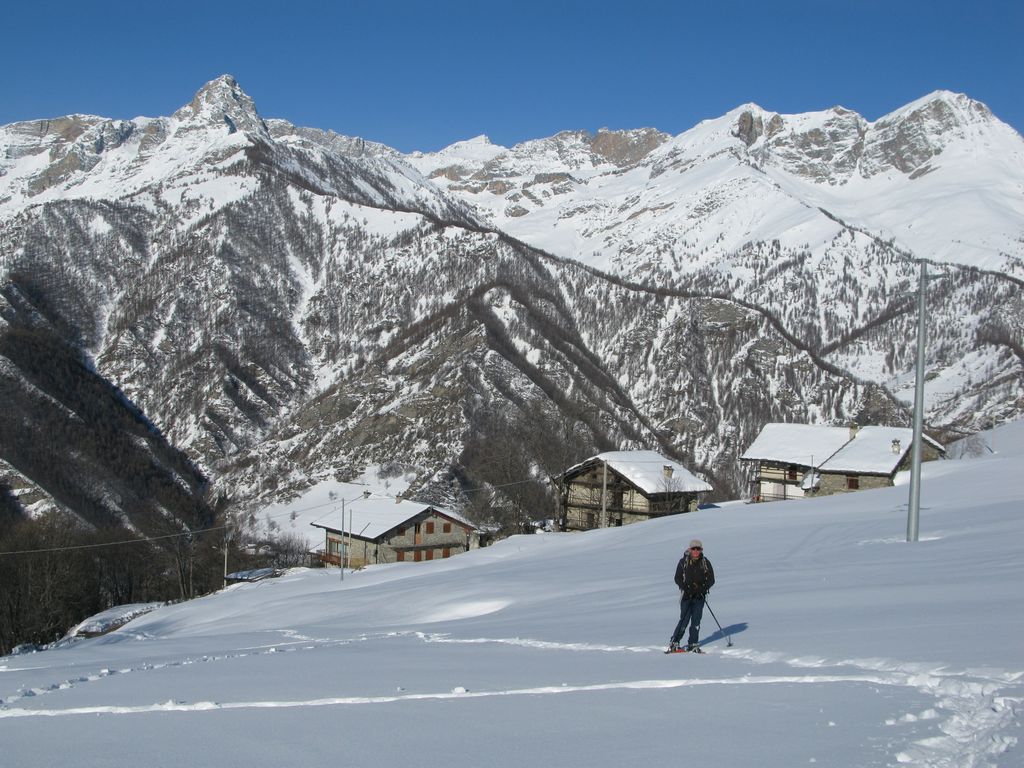 Montée vers le Col de Sampeyre à 2284m