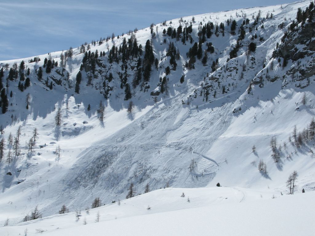 Descente et traces d'avalanches