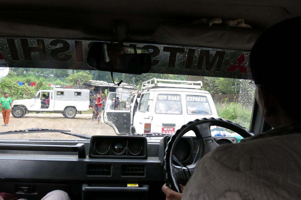 Trajet Arughat Bazar - Sotti Khola en voitures 4x4