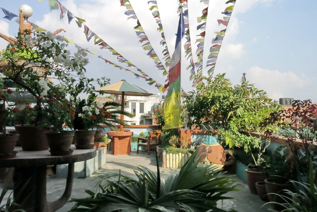 Vue sur la terrasse de l'hôtel