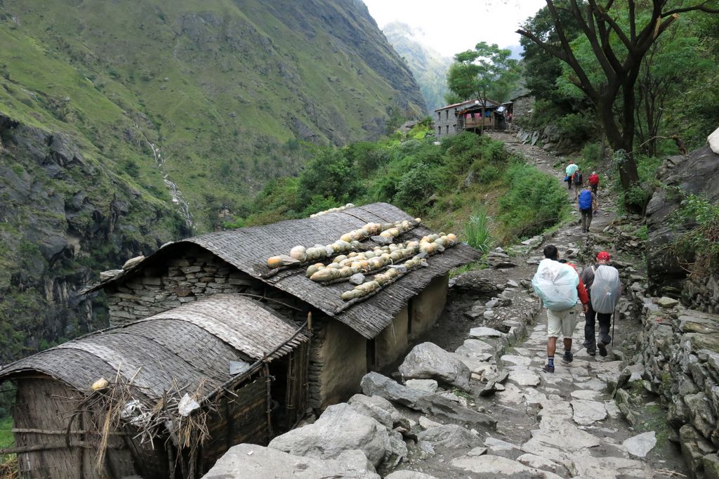 Arrivée dans le village de Chisopani