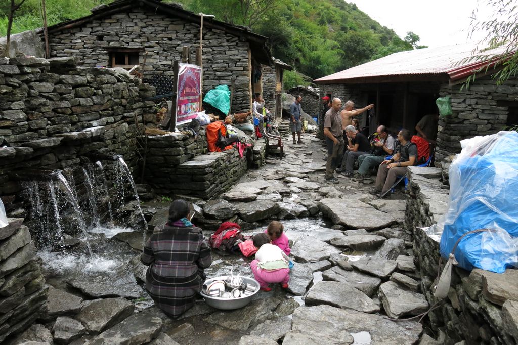 Arrêt du midi à Chisopani