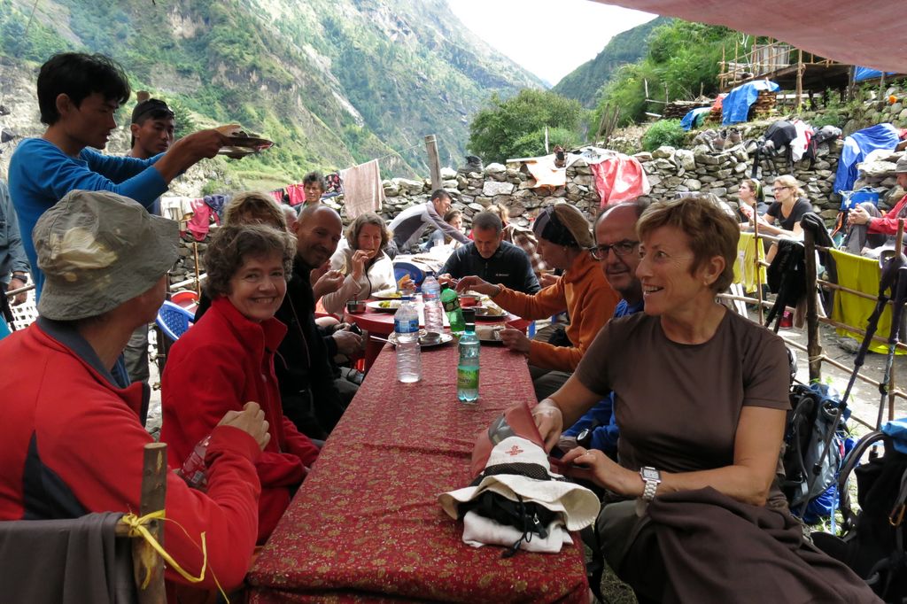 Pause de midi dans le village de Ghap