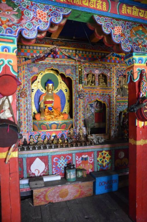 A l'intérieur du temple