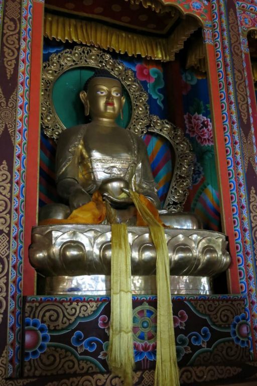 A l'intérieur du temple