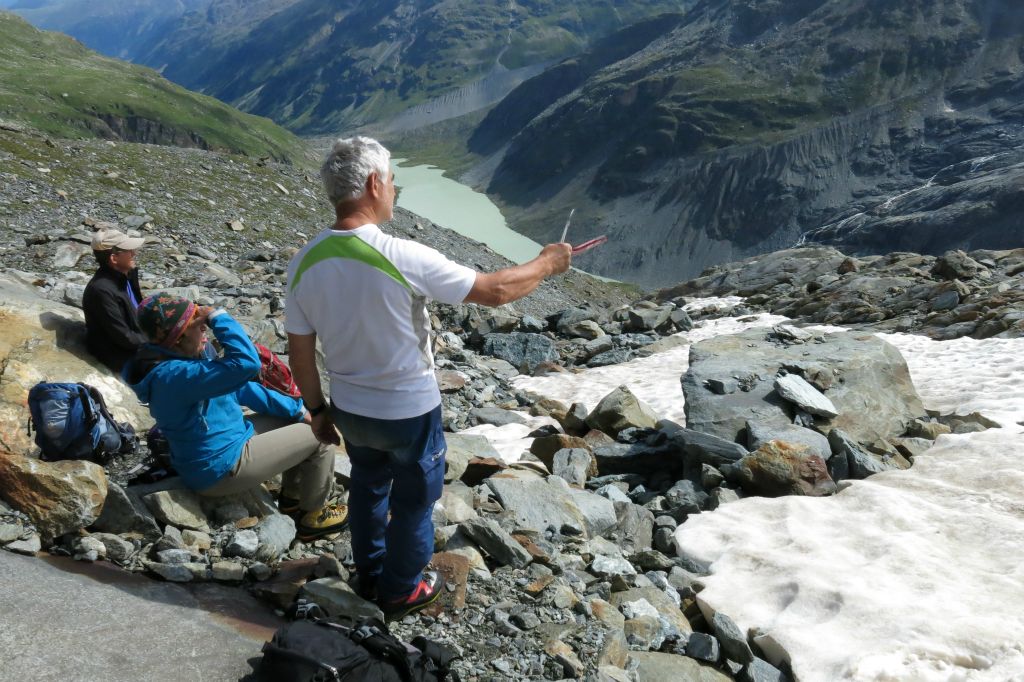 On examine en détail le cheminement possible pour la "grande traversée" Coaz - Marinelli