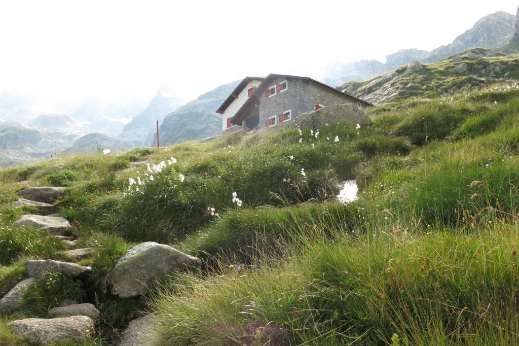 Le refuge Omio à 2100m