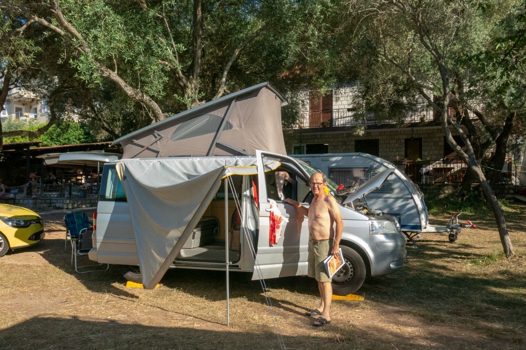 Camping à Stoliv, sur les rives des Bouches de Kotor
