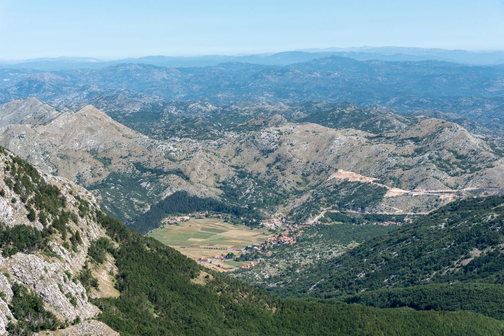 Autre vue depuis  le sommet du pic Jezerski