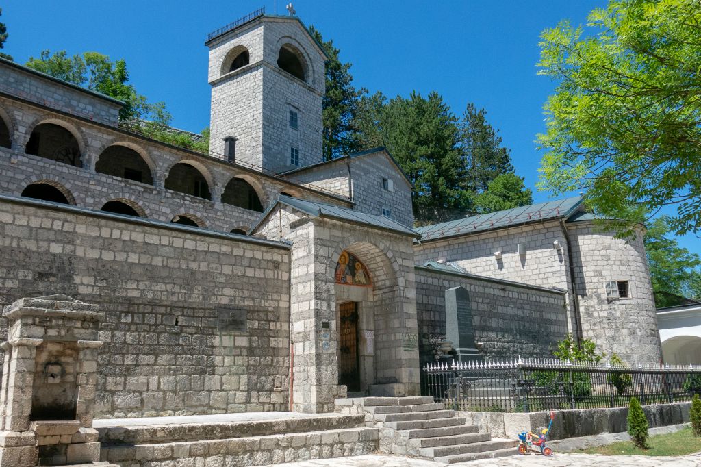 Le monastère orthodoxe