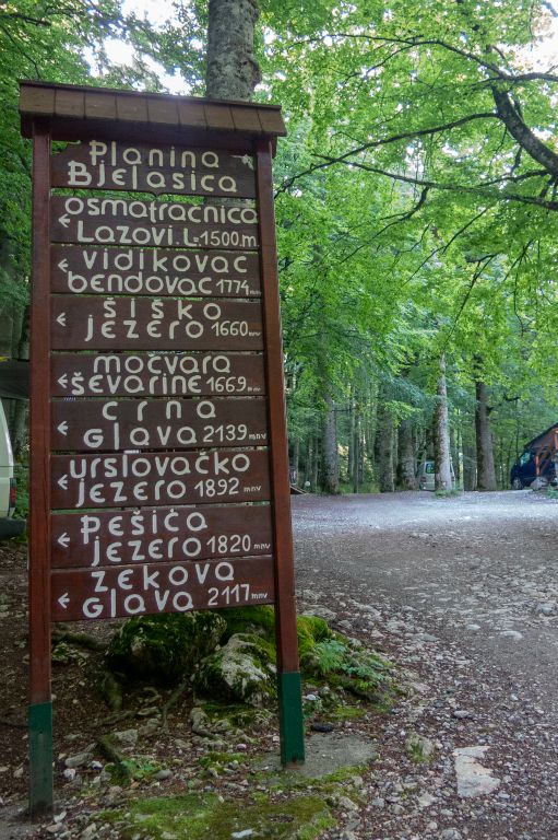 Nous avons choisi d'aller jusqu'à Bendovac, petit belvédère à 1774m