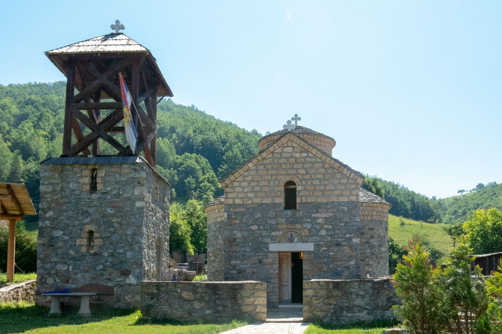 A Zaton, l'église orthodoxe