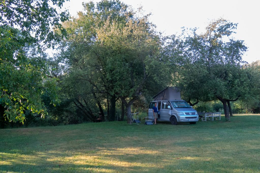 Et pourtant, il y aurait de quoi faire un camping très attractif et prisé !