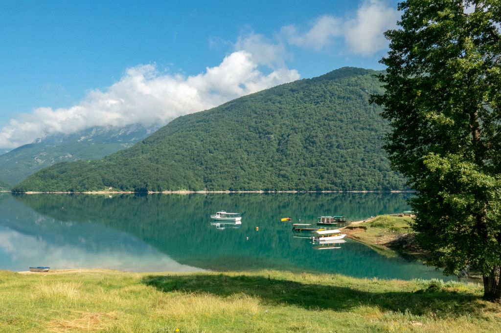 Le lac de Pluzine, dans la vallée de la Piva